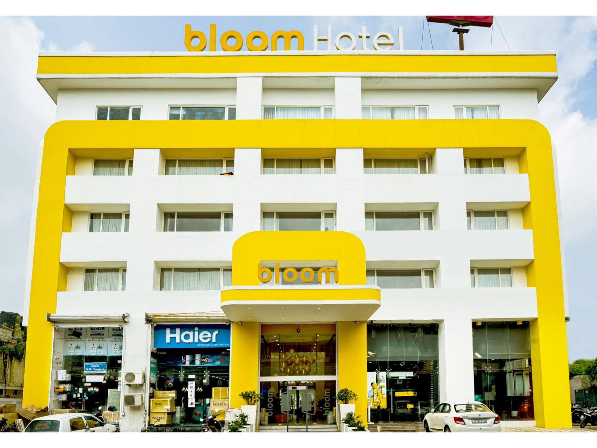 Bloom Hotel - Джамму Екстер'єр фото